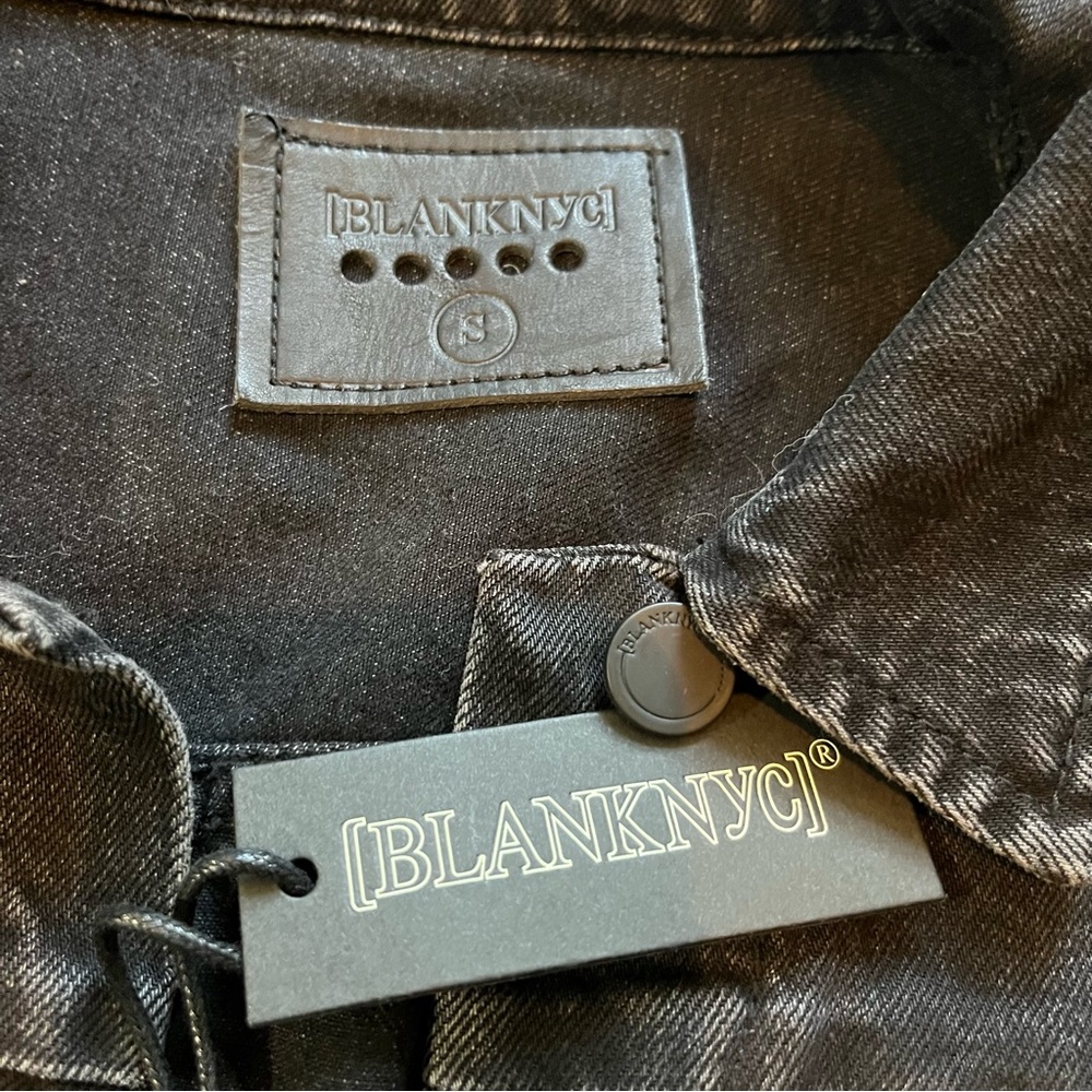 NWT [BLANKNYC] Ghosted Jacket raw hem black Denim Jean trucker Blank N.Y.C. Crop - Picture 2 of 10
